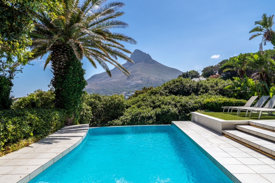 8 Bedroom Property for Sale in Camps Bay Western Cape